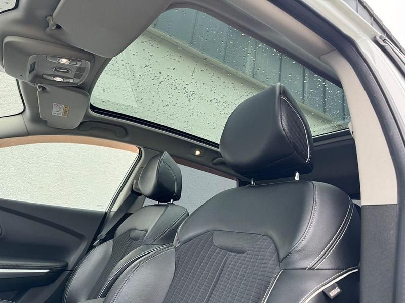 Gebraucht Renault Kadjar Bose Edition 131 PS (96 kW) 2015 Weiß SUV