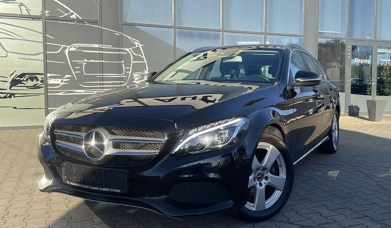 Schwarz Gebraucht 2017 Mercedes C200 Kombi | 13.500 € (Superpreis) - Bild 1/4