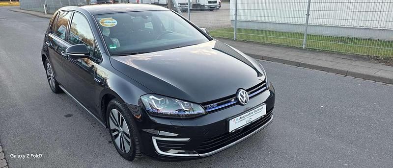 Gebraucht VW Golf VII GTE 150 PS (110 kW) 2015 Deep black perleffekt Kleinwagen