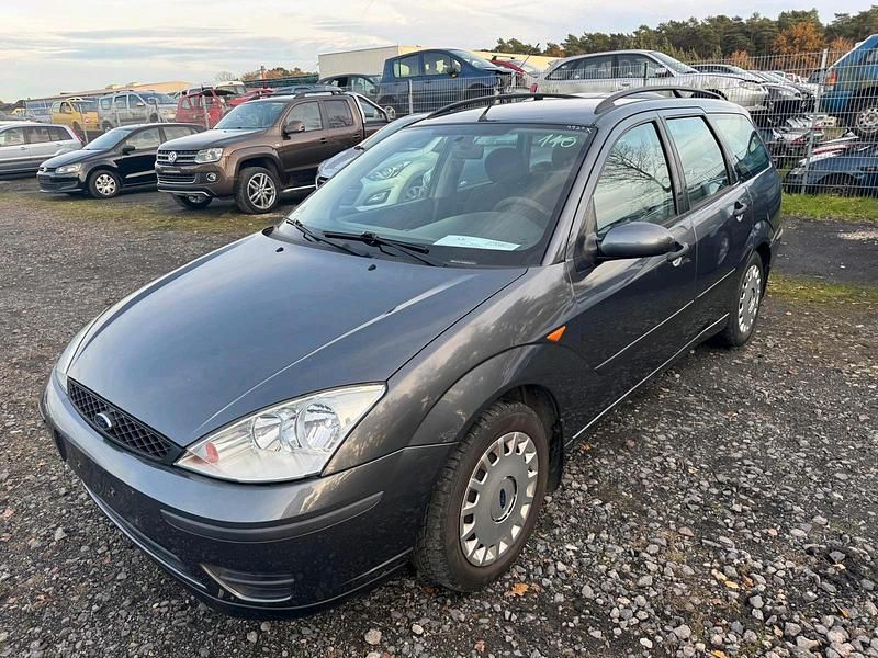 Usata Ford Focus 101 CV (74 kW) 2004 Grigio Station wagon