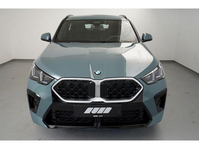 Gebraucht BMW X2 150 PS (110 kW) 2024 Cape york gruen metallic (metallic) SUV
