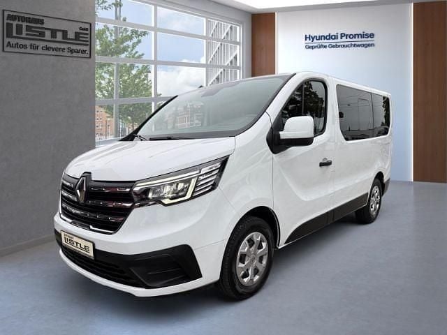 Weiss Gebraucht 2023 Renault Trafic Life Van / Kleinbus | 33.985 € (Guter Preis) - Bild 1/1