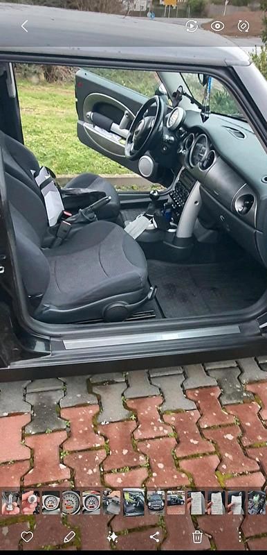 Second-hand Mini ONE 90 CP (66 kW) 2004 Negru Hatchback