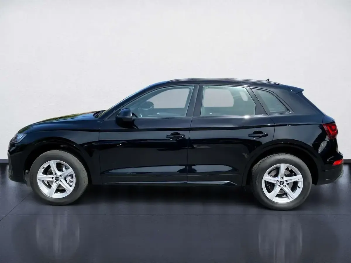 Gebraucht Audi Q5 Advanced Plus 204 PS (150 kW) 2023 Brillantschwarz SUV