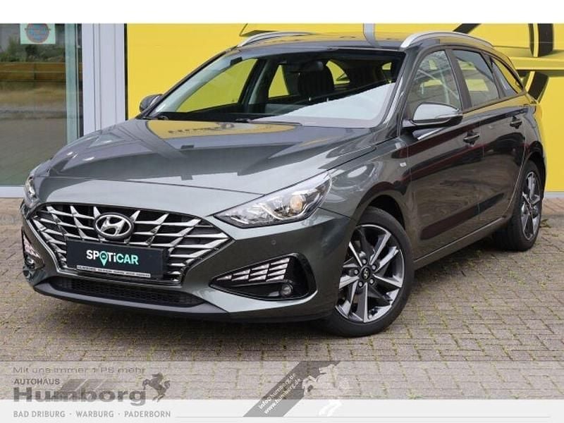 Grau Gebraucht 2023 Hyundai i30 Trend Kombi | 21.990 € (Fairer Preis) - Bild 1/4