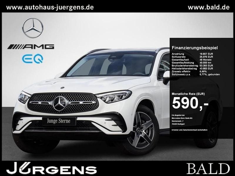 Weiss polarweiß Gebraucht 2024 Mercedes GLC300e AMG SUV | 61.990 € (Fairer Preis) - Bild 1/4