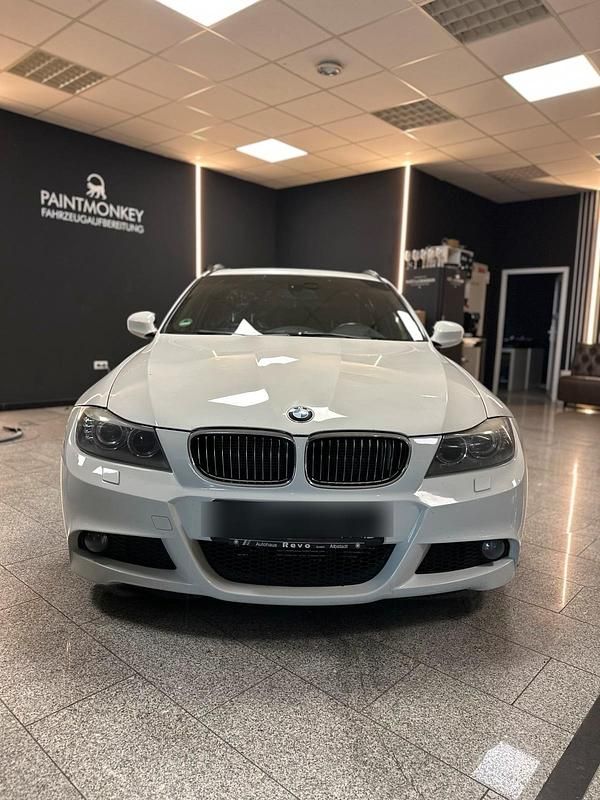 Gebraucht BMW 325 M Sport 197 PS (144 kW) 2010 Weiß Kombi