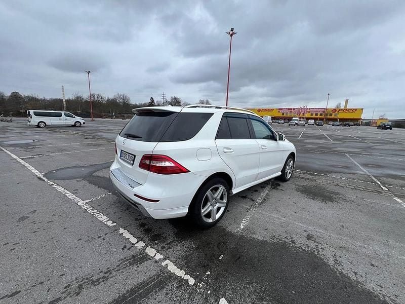 Gebraucht Mercedes ML350 258 PS (189 kW) 2016 Weiß SUV