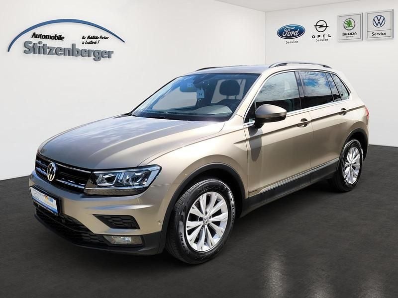 Titanium beige metallic Gebraucht 2018 VW Tiguan Comfortline SUV | 19.990 € (Guter Preis) - Bild 1/4
