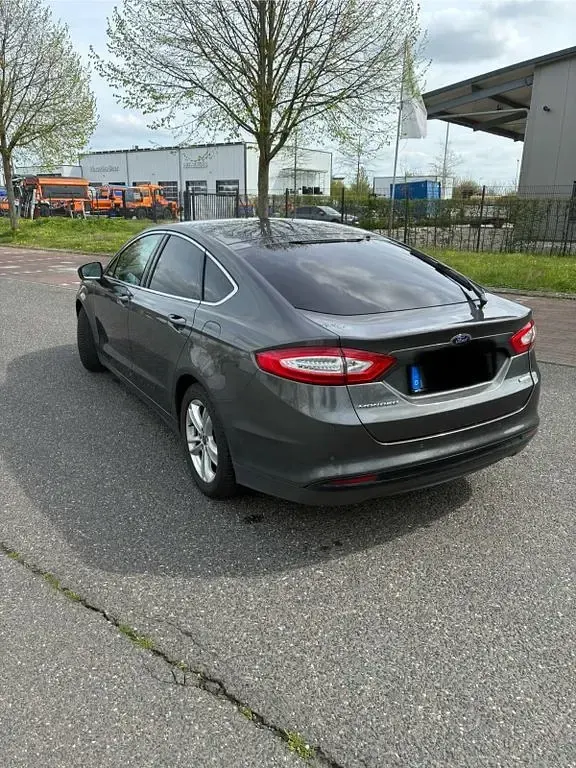 Occasion Ford Mondeo Titanium 160 ch (117 kW) 2015 Gris Berline