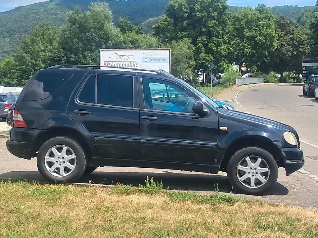 Gebraucht Mercedes ML430 272 PS (200 kW) 2002 SUV