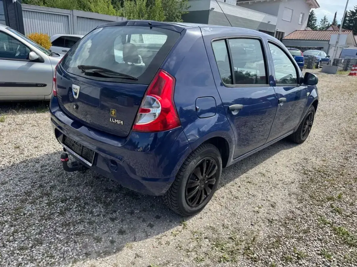 Gebraucht Dacia Sandero Basis 75 PS (55 kW) 2009 Blau Kleinwagen