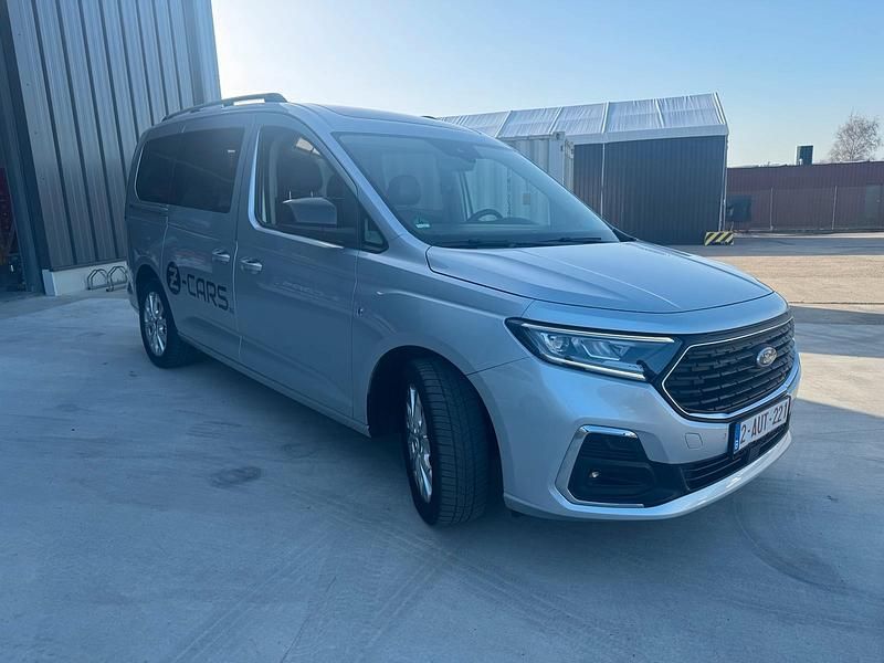 Gebraucht Ford Tourneo Connect 115 PS (84 kW) 2022 Silber Van / Kleinbus