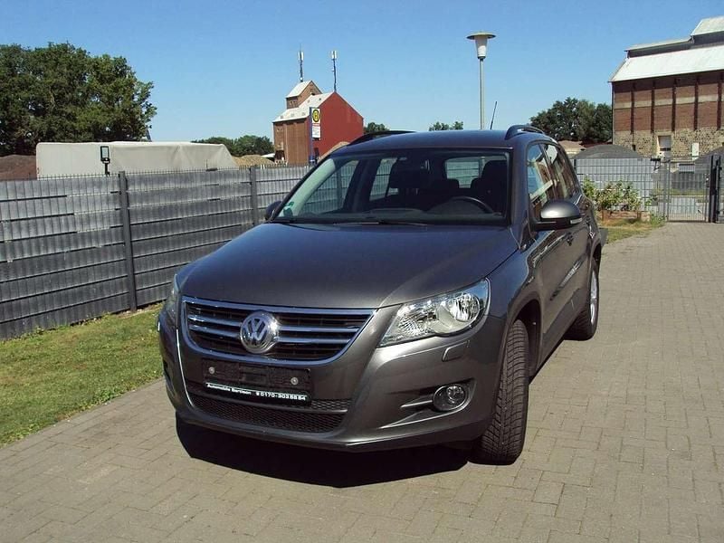 Pepper grey metallic Gebraucht 2010 VW Tiguan Freestyle SUV | 7.890 € (Guter Preis) - Bild 1/4