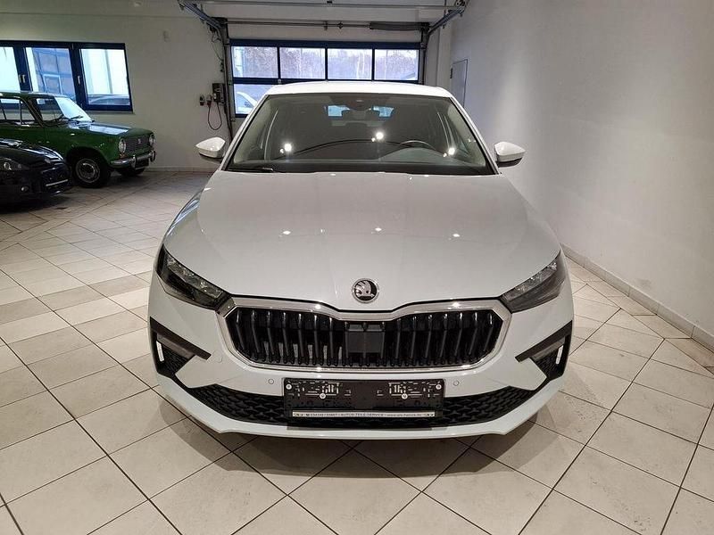 Gebraucht Skoda Scala Selection 150 PS (110 kW) 2025 Weiß Kleinwagen