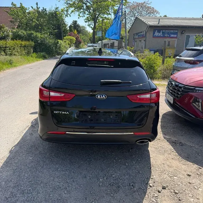 Gebraucht Kia Optima Edition 7 141 PS (103 kW) 2017 Schwarz Kombi
