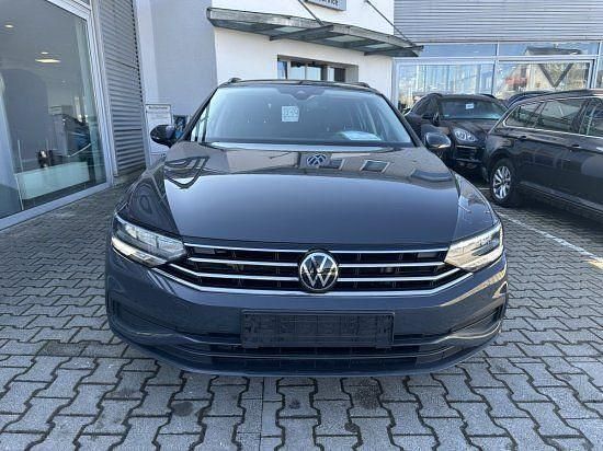 Gebraucht VW Passat 150 PS (110 kW) 2020 Uranograu Kombi