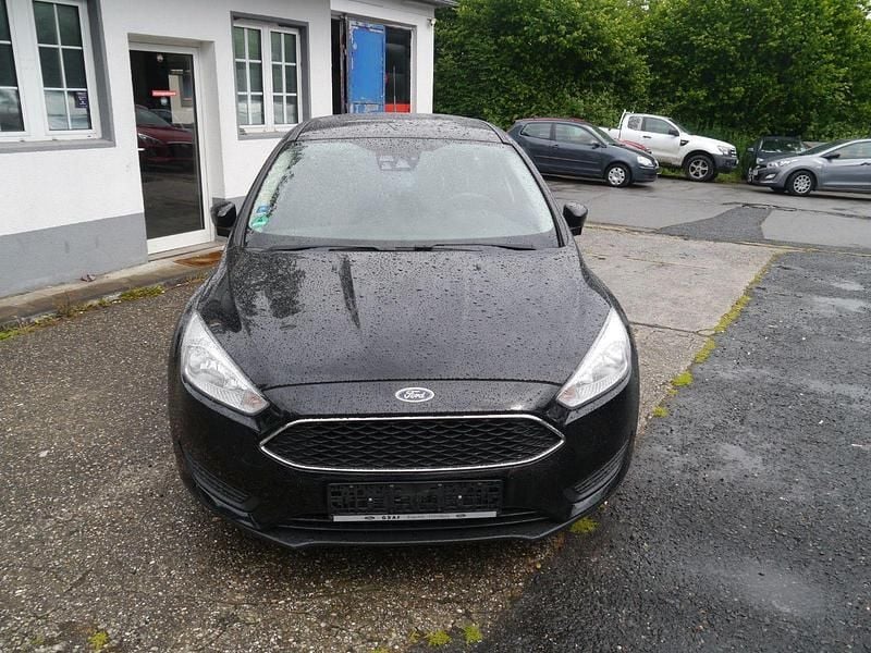 Używany Ford Focus Trend 101 KM (74 kW) 2016 Czarny Kombi