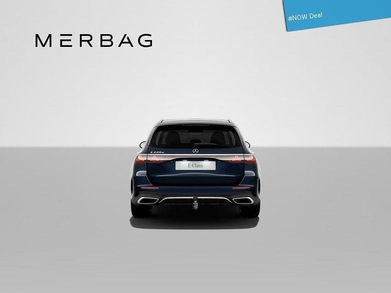 Neu Mercedes E220 197 PS (144 kW) 2026 Blau Kombi