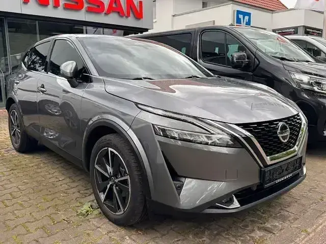 Gebraucht Nissan Qashqai Tekna 158 PS (116 kW) 2022 Grau SUV