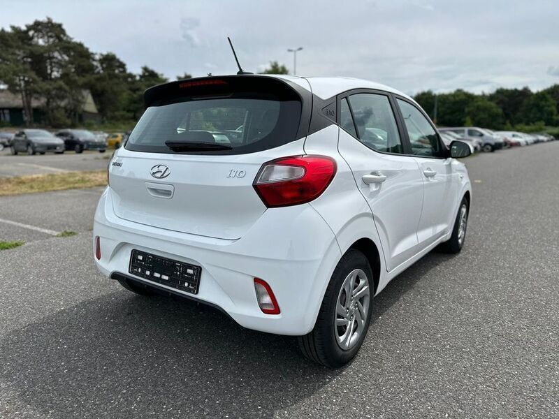 Gebraucht Hyundai i10 Select 67 PS (49 kW) 2020 Weiß Kleinwagen