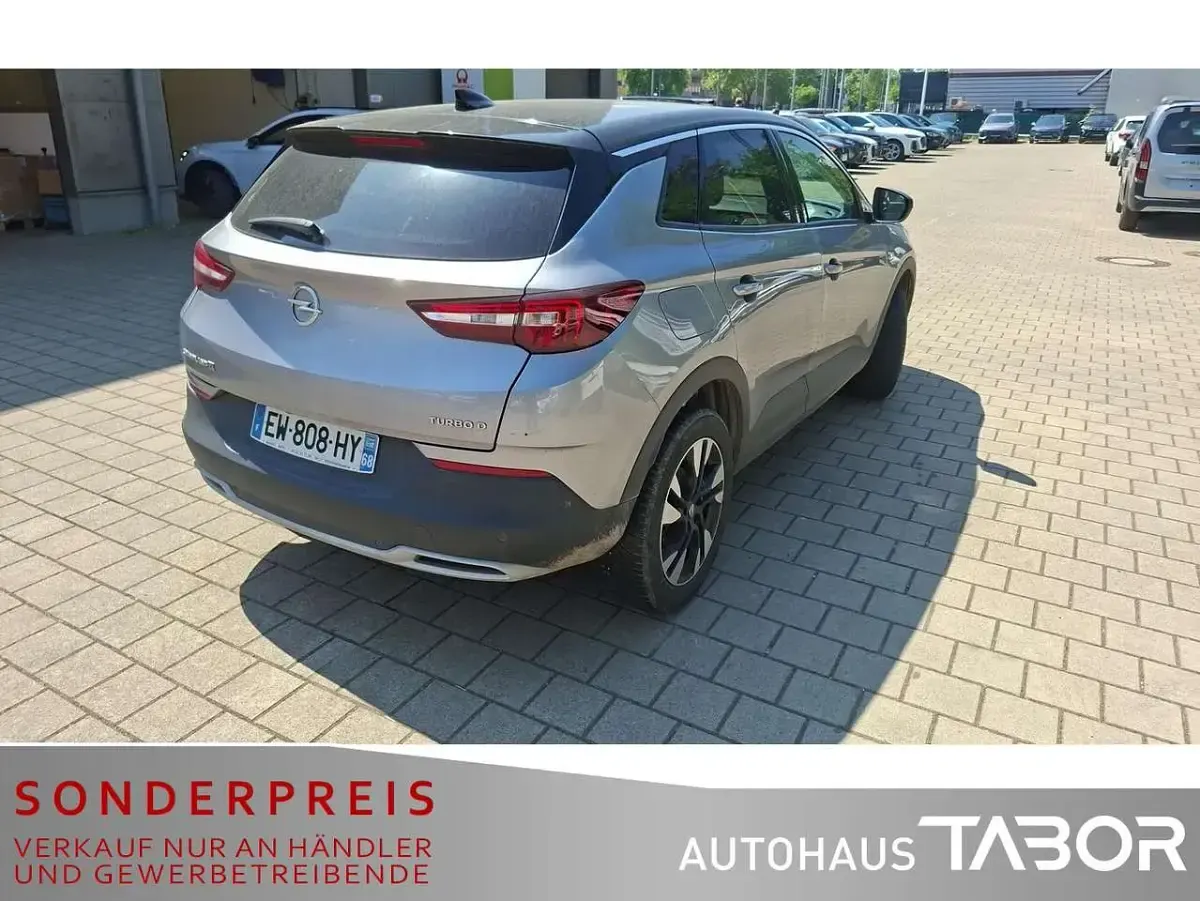 Gebraucht Opel Grandland X Business 120 PS (88 kW) 2018 Kontrast grau/quarz silber SUV