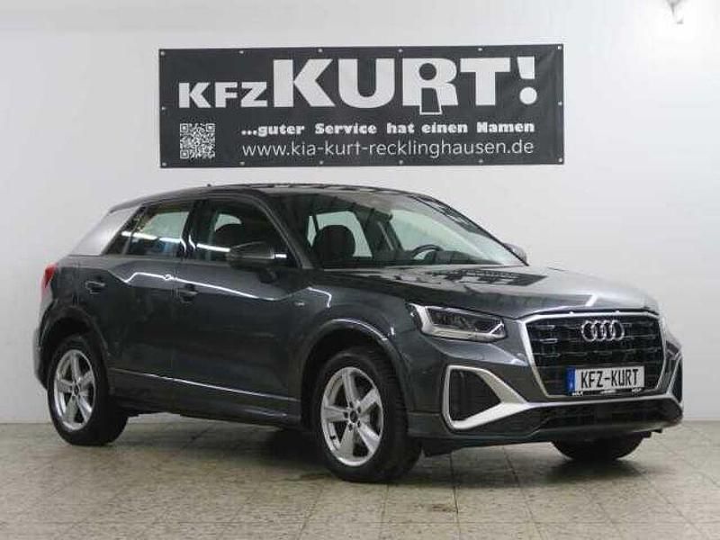 Gebraucht Audi Q2 S-Line 116 PS (85 kW) 2023 Daytonagrau SUV