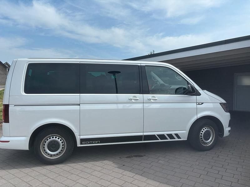 Second-hand VW T6 150 CP (110 kW) 2019 Alb Van
