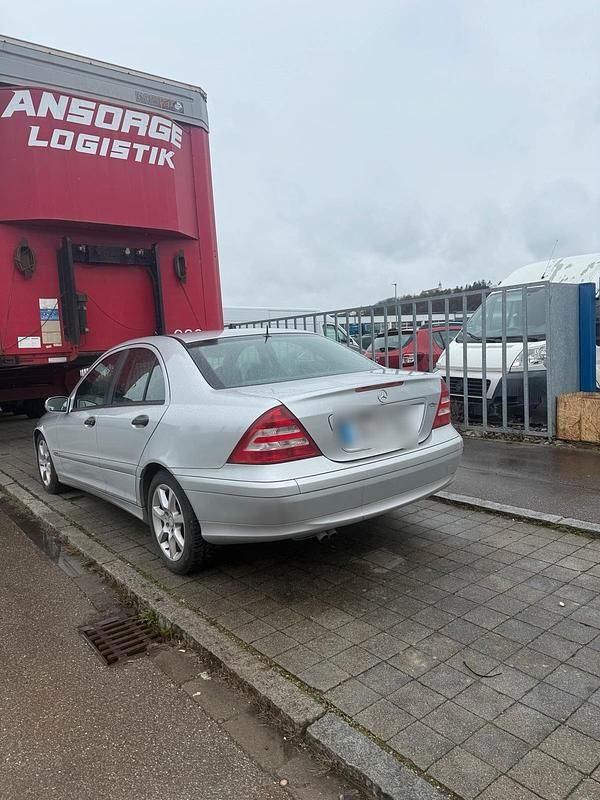 Gebraucht Mercedes C200 122 PS (89 kW) 2005 Silber Limousine