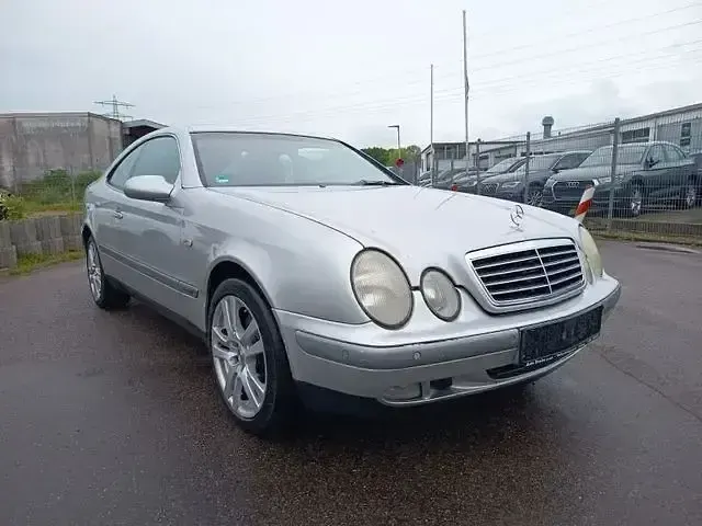 Gebraucht Mercedes CLK320 Elegance 218 PS (160 kW) 1998 Silber Coupé