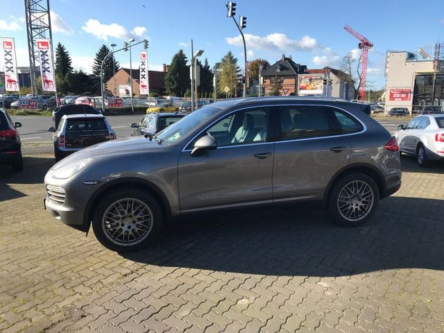 Gebraucht Porsche Cayenne S 400 PS (294 kW) 2011 Grau SUV