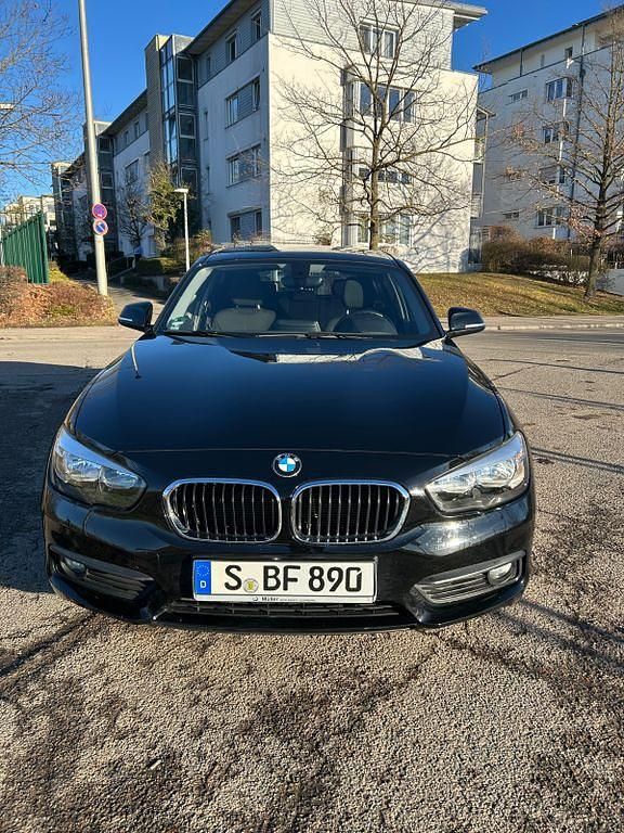 Gebraucht BMW 116 109 PS (80 kW) 2015 Schwarz Kleinwagen