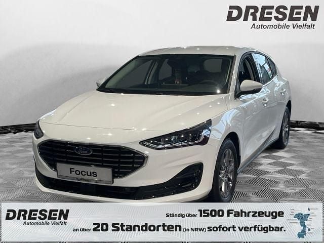 Frostweiß Gebraucht 2023 Ford Focus Titanium Limousine | 21.990 € (Guter Preis) - Bild 1/4