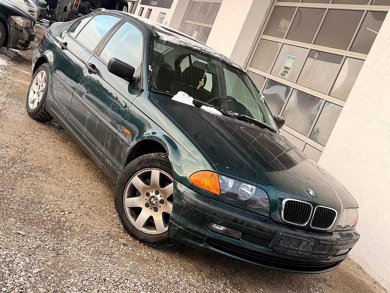 Gebraucht BMW 318 118 PS (86 kW) 1999 Grün Limousine