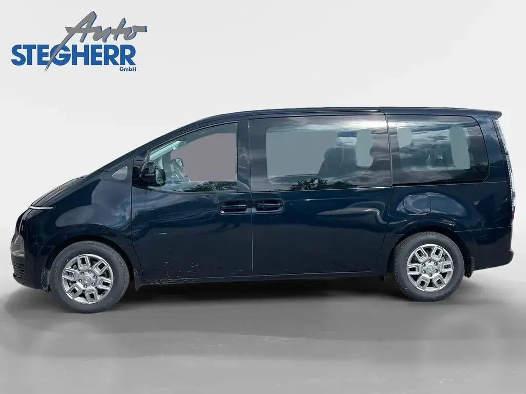 Gebraucht Hyundai Staria Trend 177 PS (130 kW) 2024 Schwarz Van / Kleinbus