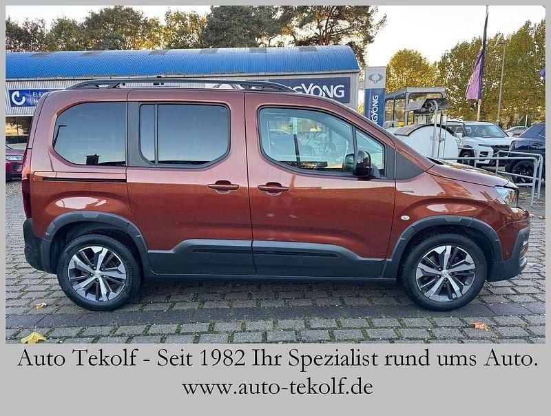 Braun Gebraucht 2019 Peugeot Rifter Allure GT-Line Van / Kleinbus | 16.950 € (Fairer Preis) - Bild 1/3