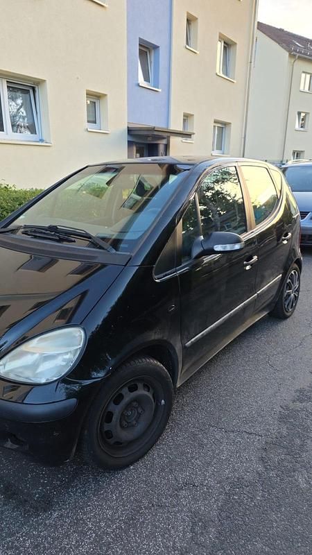 Schwarz Gebraucht 2004 Mercedes A140 Kleinwagen | 500 € - Bild 1/4