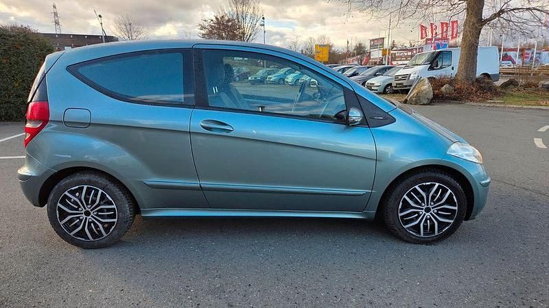 Gebraucht Mercedes A150 95 PS (69 kW) 2005 Grün Limousine