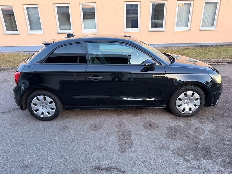 Gebraucht Audi A1 S-Line 185 PS (136 kW) 2011 Schwarz Kleinwagen