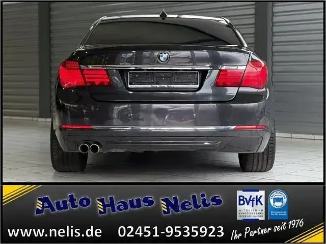 Gebraucht BMW 730 258 PS (189 kW) 2013 Grau Limousine