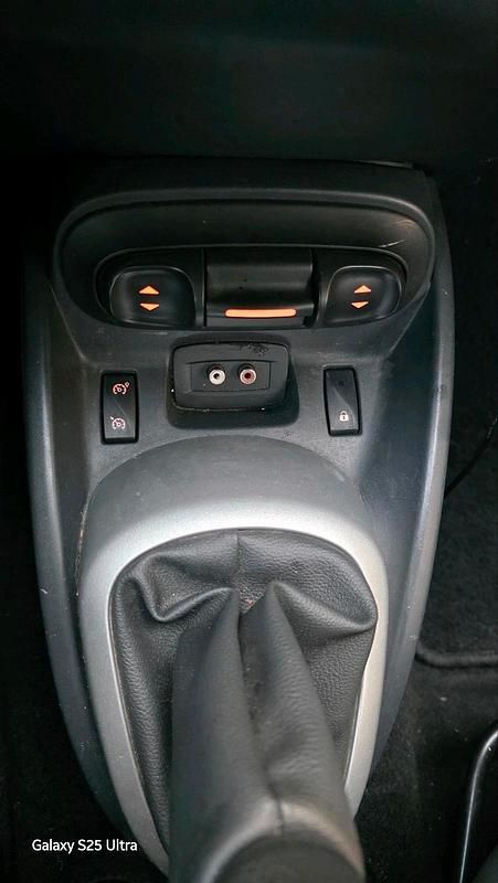 Gebraucht Renault Wind 101 PS (74 kW) 2010 Schwarz Cabrio