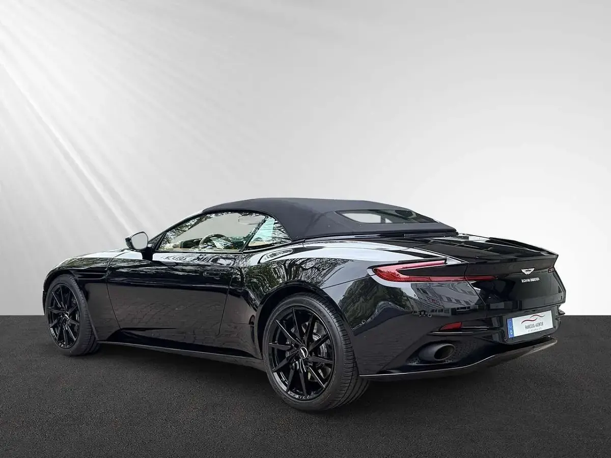 Gebraucht Aston Martin DB11 510 PS (375 kW) 2019 Onyx black Cabrio