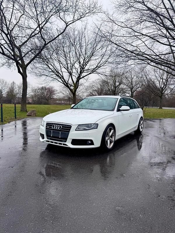 Gebraucht Audi A4 160 PS (117 kW) 2010 Weiß Kombi