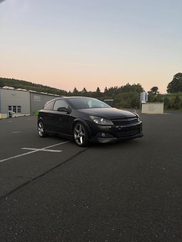 Gebraucht Opel Astra GTC OPC 170 PS (125 kW) 2006 Schwarz Coupé
