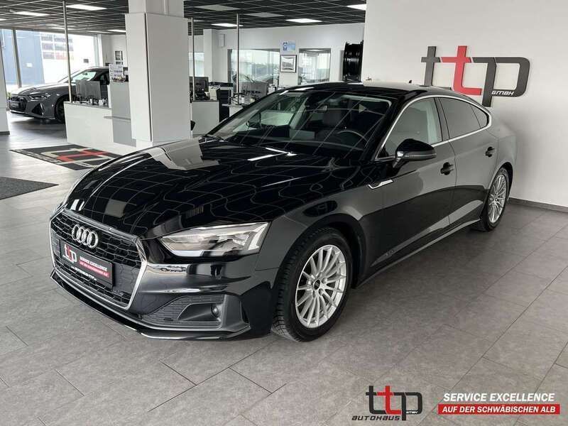 Mythosschwarz metallic Gebraucht 2023 Audi A5 Sportback Limousine | 32.890 € (Superpreis) - Bild 1/4