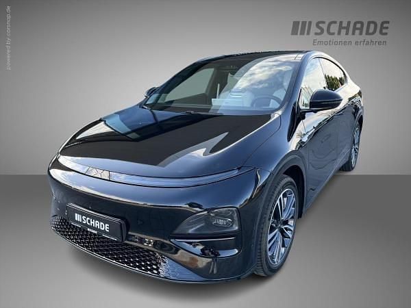 Schwarz (midnight black) Neu 2025 XPENG G6 AWD Performance SUV | 39.099 € - Bild 1/4