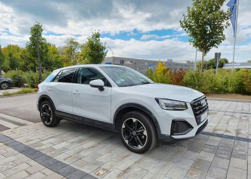 Gebraucht Audi Q2 Sport 116 PS (85 kW) 2024 Weiß SUV