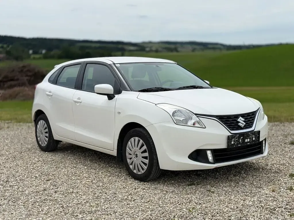 Gebraucht Suzuki Baleno 90 PS (66 kW) 2018 Weiß Kleinwagen