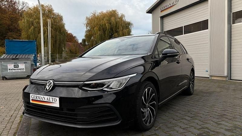 Schwarz Gebraucht 2021 VW Golf VIII Life Kombi | 16.900 € (Fairer Preis) - Bild 1/4