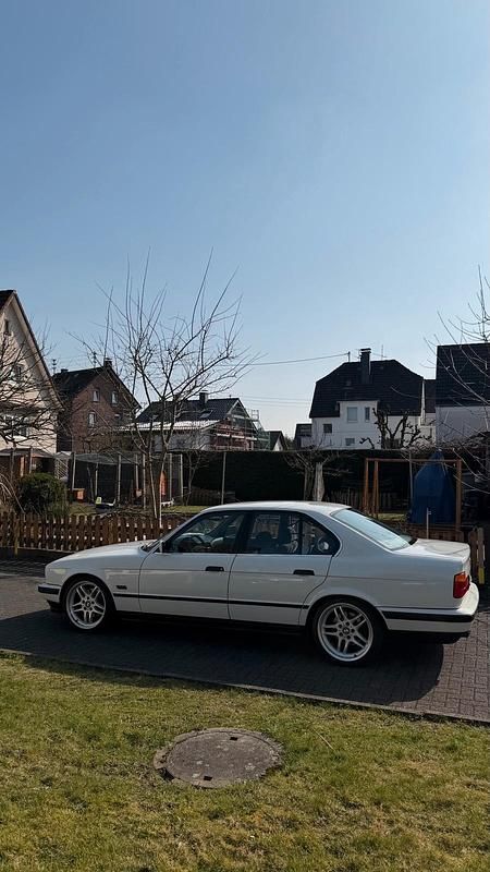 Gebraucht BMW 525 192 PS (141 kW) 1994 Weiß Limousine